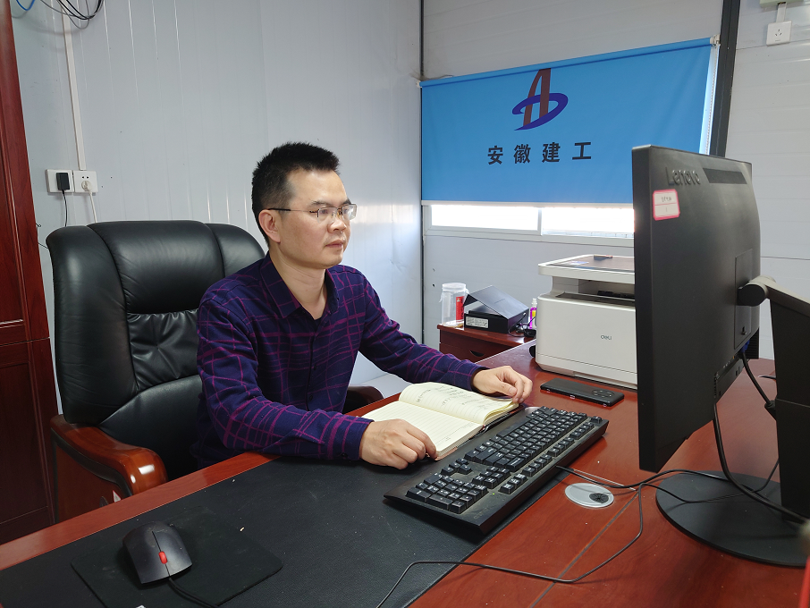 基層職工熱議黨的二十大系列報(bào)道（五） ：攻堅(jiān)克難、奮勇前行，向公司交出一份份高質(zhì)量答卷！
